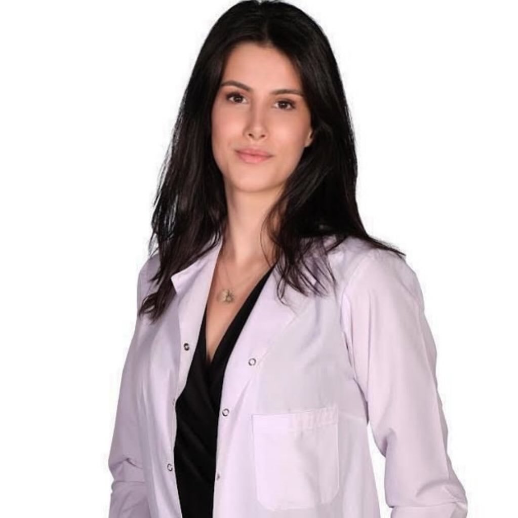 Klinik Psikolog Begüm Durmuş portresi
